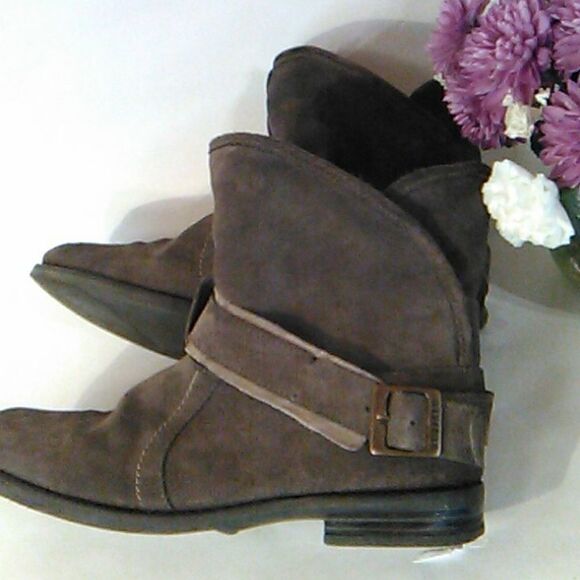 Buffalo London Boots  - Picture 10 of 10